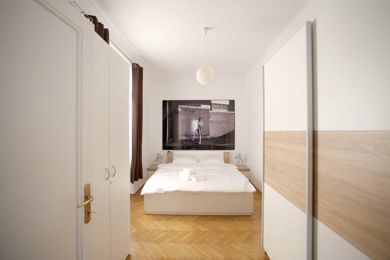 Skyscraper Apartment Tour As Ljubljana Exterior foto