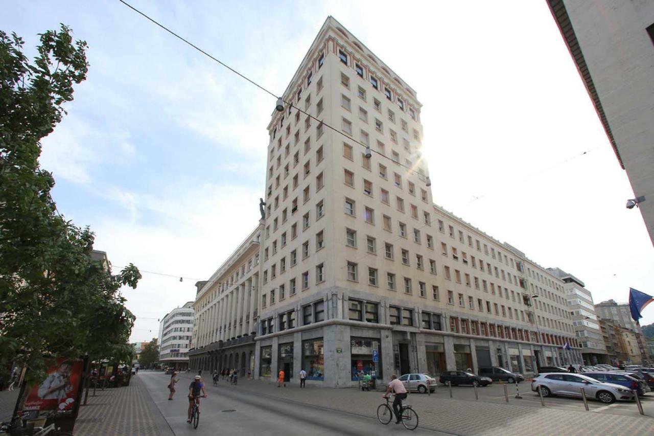 Skyscraper Apartment Tour As Ljubljana Exterior foto